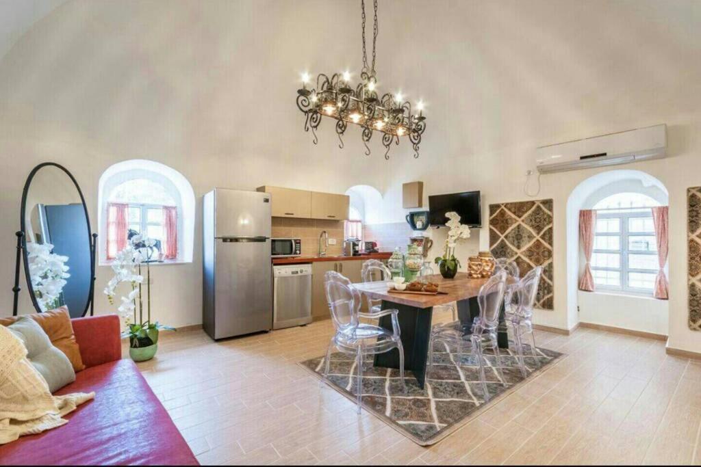 Private House 5 Bdr In Mamilla Up To 12 People ! Jerusalém Exterior foto